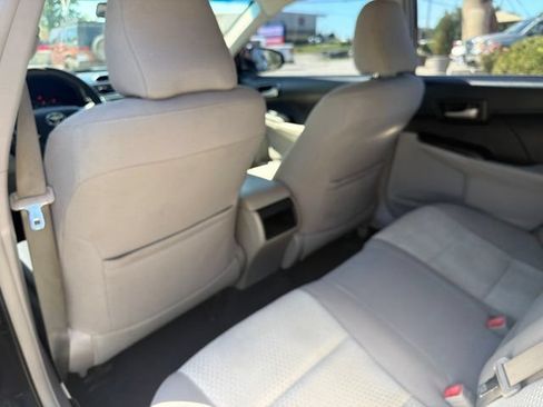 Used 2013 Toyota Camry LE FWD image 17