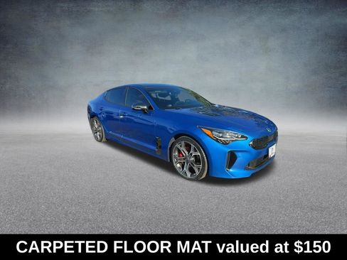 Used 2020 Kia Stinger GT2 image 2