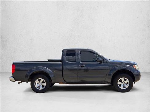 Used 2013 Nissan Frontier SV RWD image 4