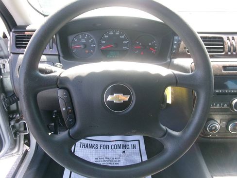 Used 2014 Chevrolet Impala Limited LS FWD image 14
