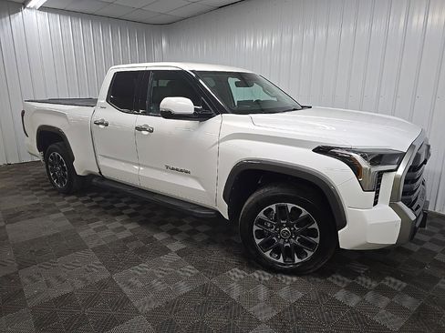 Used 2022 Toyota Tundra Limited image 1