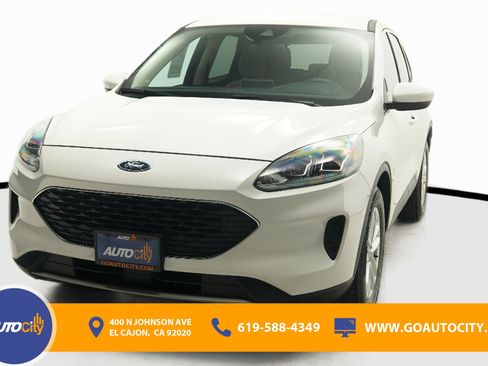 Used 2020 Ford Escape SE FWD image 1