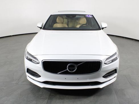 Used 2018 Volvo S90 T5 Momentum w/ Convenience Package image 13