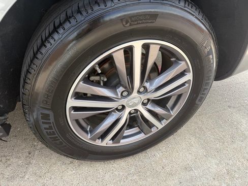 Used 2019 INFINITI QX60 Luxe image 42