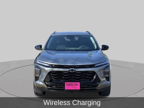 Used 2025 Chevrolet Trax ACTIV w/ Sunroof Package FWD image 9