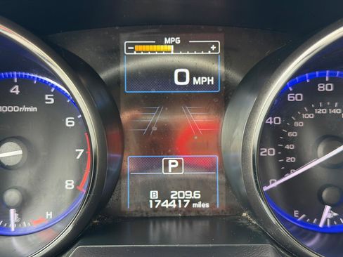 Used 2016 Subaru Legacy 3.6R Limited AWD/4WD image 17