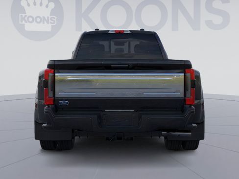 New 2026 Ford F450 Platinum w/ Platinum Plus Package image 7