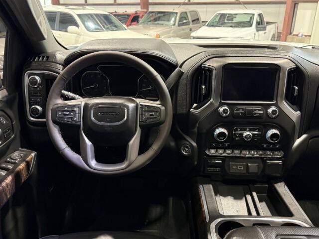 Used 2021 GMC Sierra 3500 Denali w/ Denali Ultimate Package AWD/4WD image 20