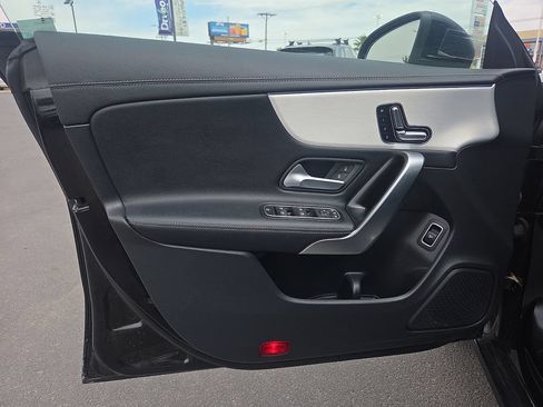 Used 2025 Mercedes-Benz CLA 250 image 13