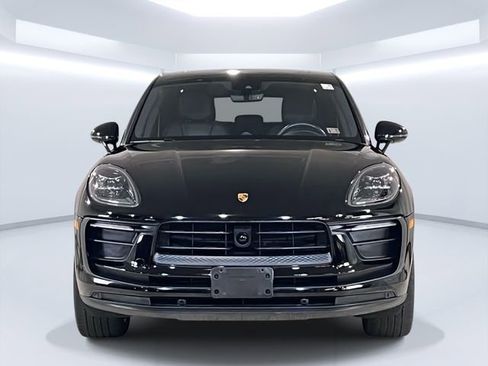 Certified 2023 Porsche Macan Turbo AWD/4WD image 10