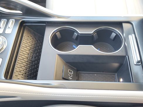 New 2026 Lincoln Nautilus Reserve image 25