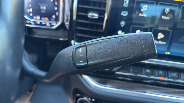 Used 2022 Chevrolet Silverado 1500 RST AWD/4WD image 32