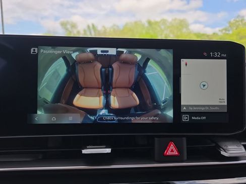 New 2026 Kia Carnival SX Prestige FWD image 11