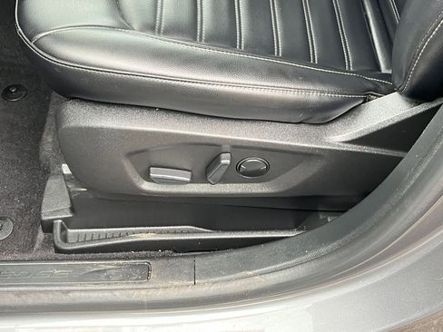 Used 2023 Ford Edge SEL image 23