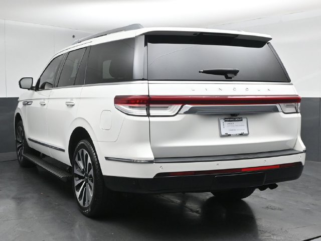 Certified 2023 Lincoln Navigator Reserve RWD image 6