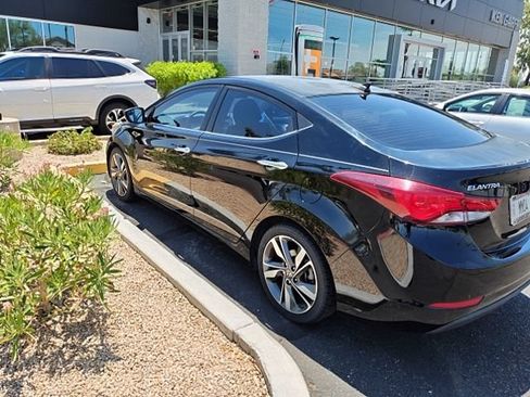 Used 2015 Hyundai Elantra Limited FWD image 12