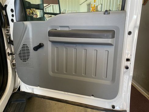 Used 2015 Ford F250 XL w/ XL Value Package AWD/4WD image 15