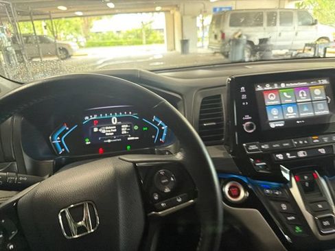 Used 2022 Honda Odyssey Elite image 22
