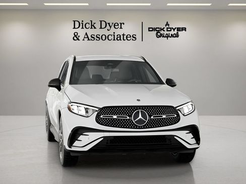 Used 2026 Mercedes-Benz GLC 300 image 5