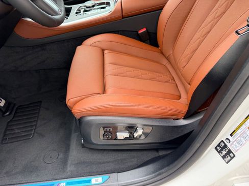 New 2026 BMW X5 xDrive40i w/ M Sport Package AWD/4WD image 13