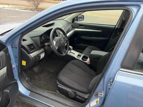 Used 2012 Subaru Outback 2.5i w/ Alloy Wheel Pkg image 9