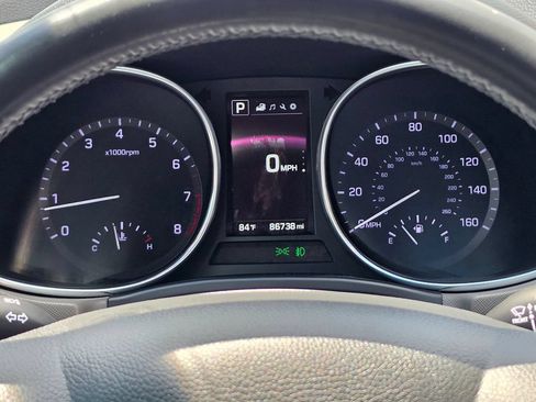 Used 2017 Hyundai Santa Fe Limited AWD/4WD image 31