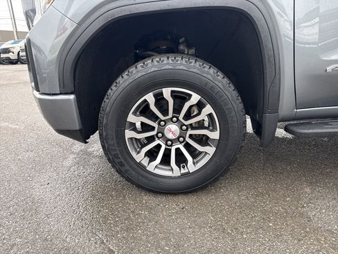 Used 2021 GMC Sierra 1500 AT4 w/ AT4 Premium Package image 11