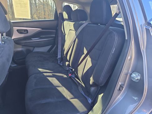 Used 2019 Nissan Murano SV image 26