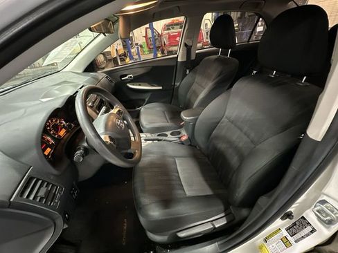 Used 2011 Toyota Corolla S image 17