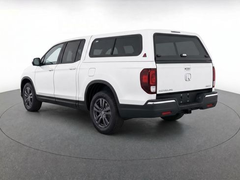 Used 2018 Honda Ridgeline Sport image 3