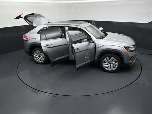 Used 2021 Volkswagen Atlas Cross Sport SE w/ Panoramic Sunroof Package AWD/4WD image 27
