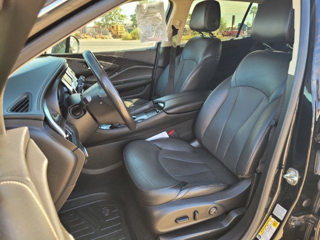 Certified 2017 Buick Envision Essence FWD image 16