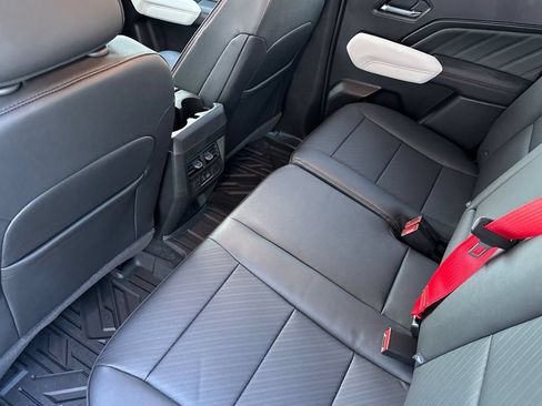 New 2026 GMC Canyon AT4X w/ AT4X AEV Edition AWD/4WD image 9
