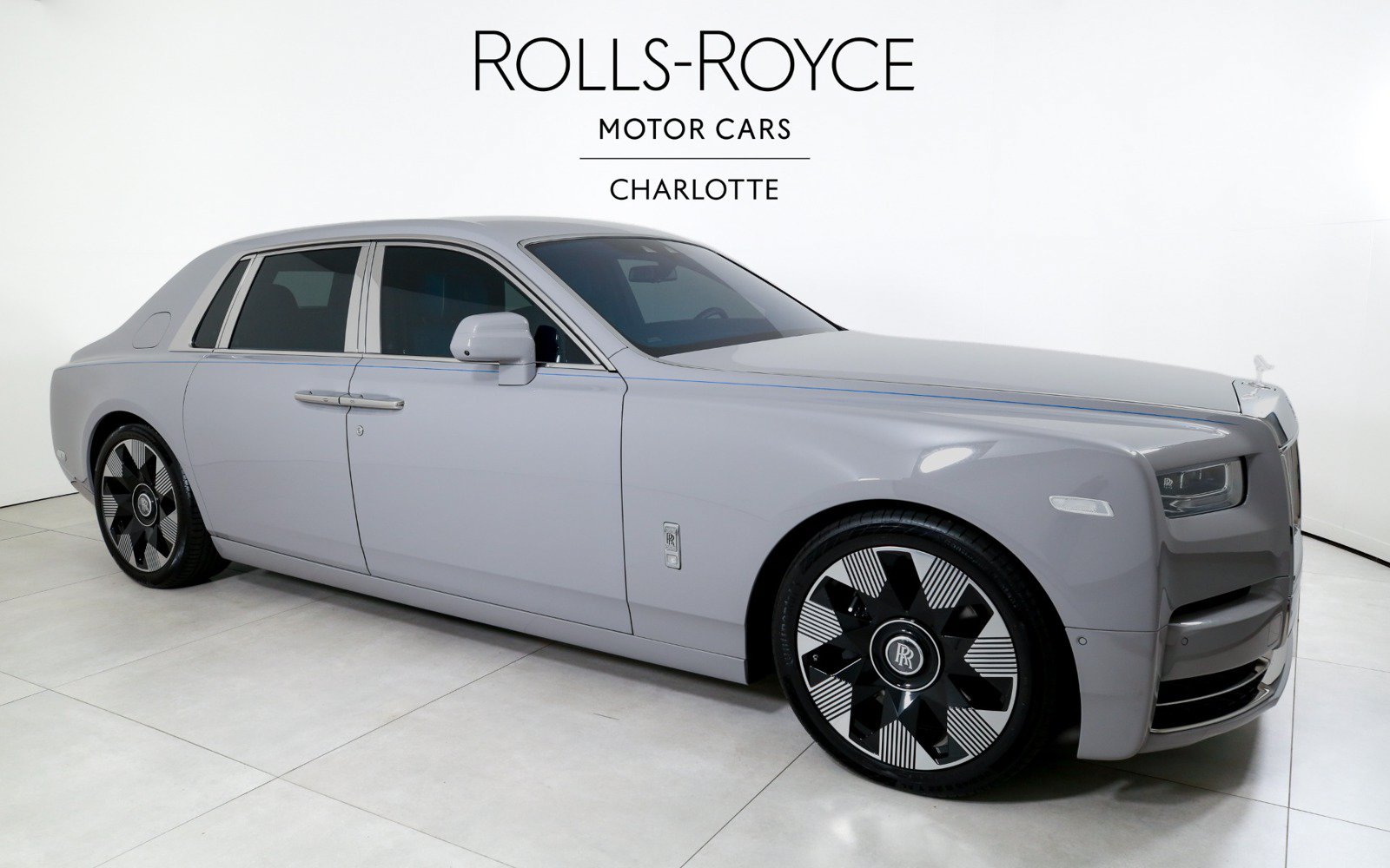 Used 2024 Rolls-Royce Phantom Sedan w/ The Phantom Package RWD image 5