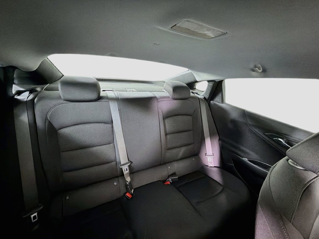 Used 2025 Chevrolet Malibu LS FWD image 30