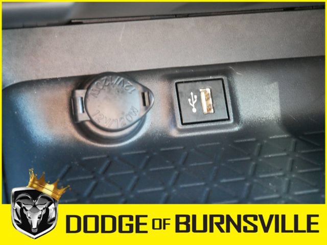 Used 2025 Toyota RAV4 LE AWD/4WD image 20