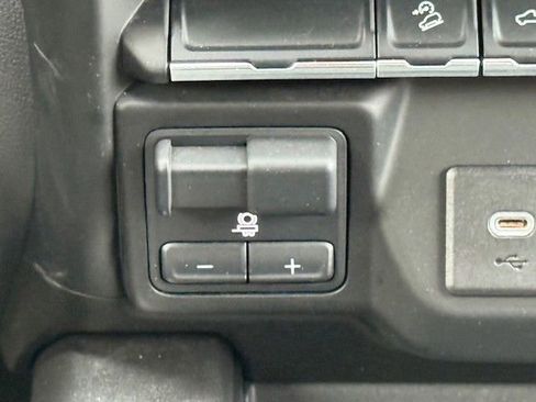 Certified 2021 GMC Sierra 1500 AT4 image 24