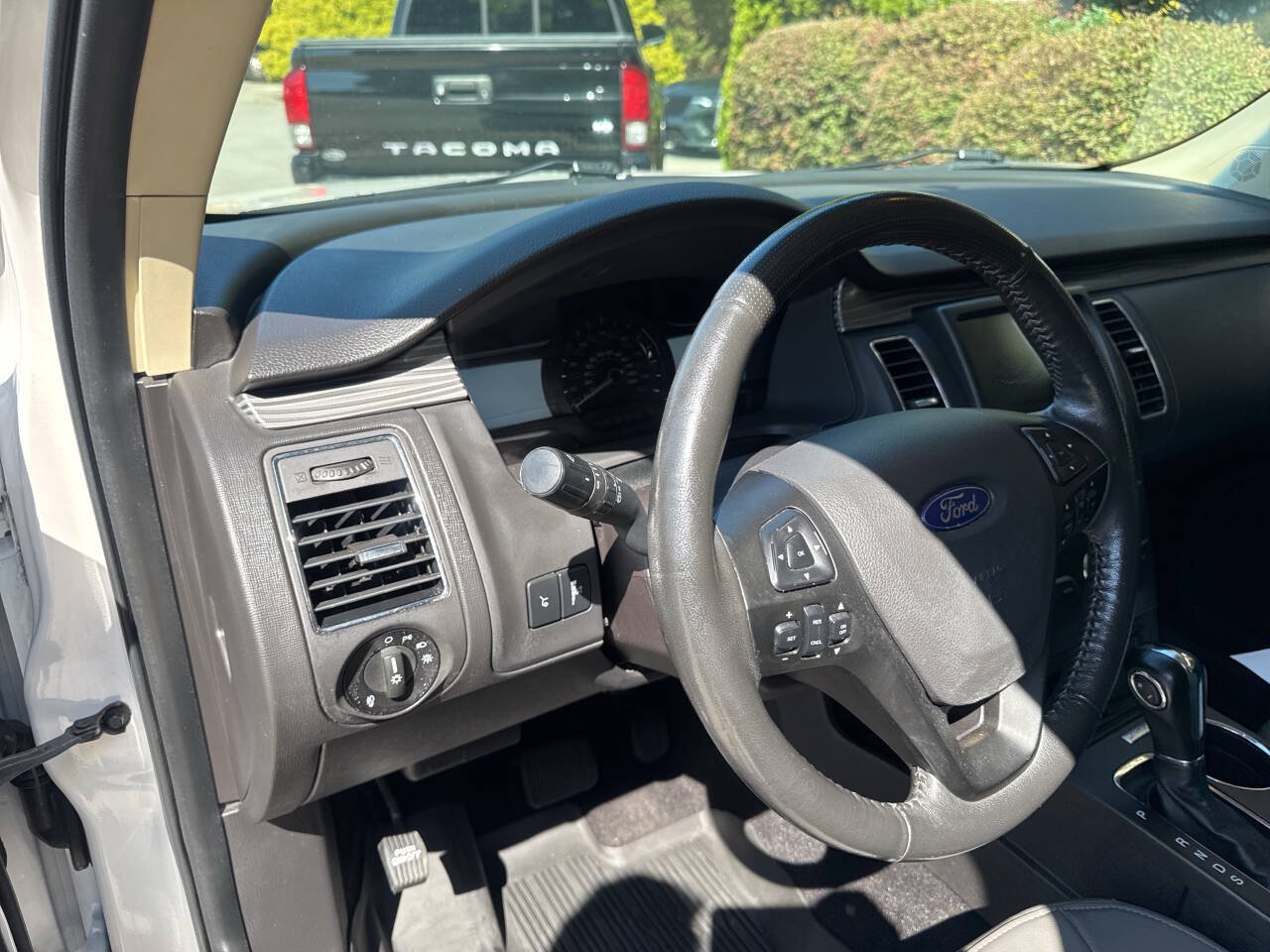 Used 2019 Ford Flex SEL w/ Equipment Group 202A AWD/4WD image 12