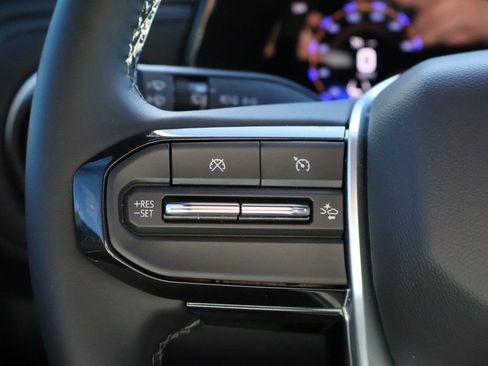 Used 2026 Chevrolet Colorado LT w/ Advanced Trailering Package image 25