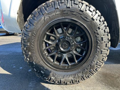 Used 2021 Toyota 4Runner SR5 Premium w/ Moonroof Package image 12