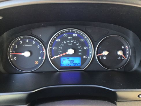 Used 2012 Hyundai Santa Fe GLS AWD/4WD image 14