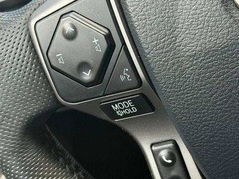 Used 2020 Toyota Tacoma SR5 AWD/4WD image 18