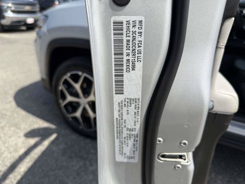Used 2024 Jeep Compass Limited AWD/4WD image 37