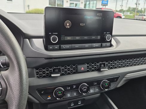 Used 2024 Honda Accord EX image 13