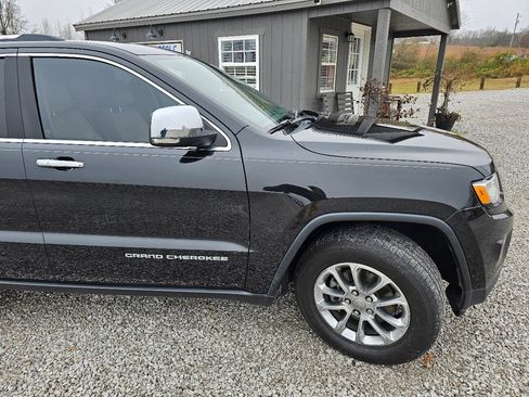 Used 2016 Jeep Grand Cherokee Limited w/ Luxury Group II image 10