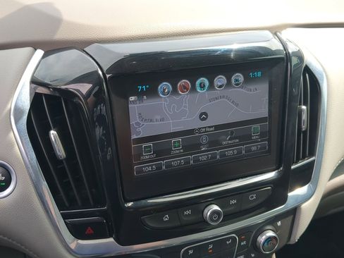 Used 2019 Chevrolet Traverse Premier w/ Driver Confidence II Package image 17