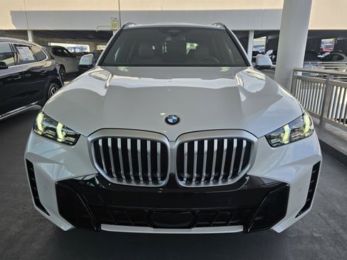 New 2026 BMW X5 xDrive40i w/ M Sport Package image 32