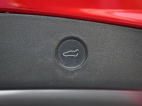 Used 2022 Tesla Model 3 Standard Range image 15