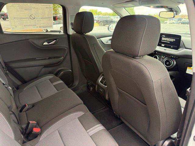 New 2026 Chevrolet Blazer LT w/ Convenience Package FWD image 6