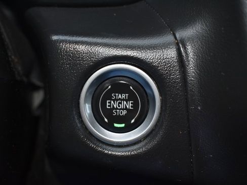 Used 2021 GMC Yukon XL SLE image 21